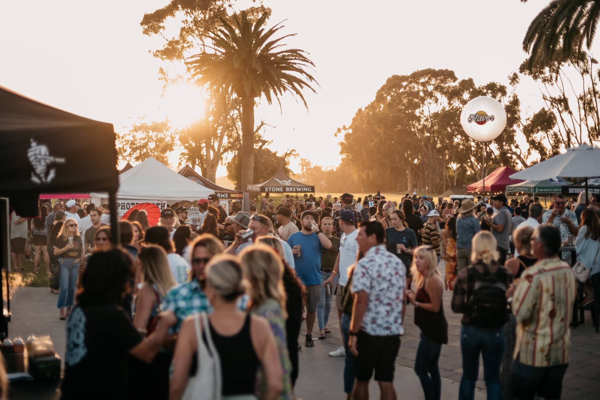 OsideFlavor coastal sunset crowd